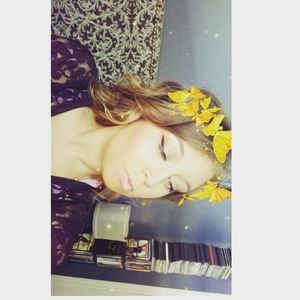 Meet your Posher, Felisha